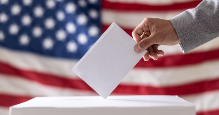 ABŞ-da poçt vasitəsilə səsvermənin qadağan olunması müzakirəyə çıxarıldı