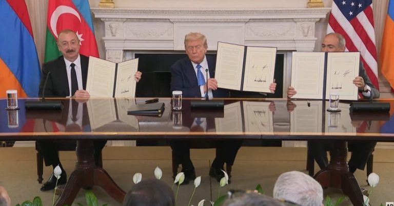 İlham Əliyev, Donald Tramp və Nikol Paşinyanın imzaladıqları Birgə Bəyannamənin TAM MƏTNİFOTO