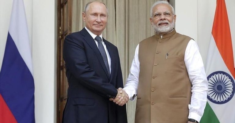 Putin və Modi Ukrayna böhranının həlli yollarını müzakirə ediblər