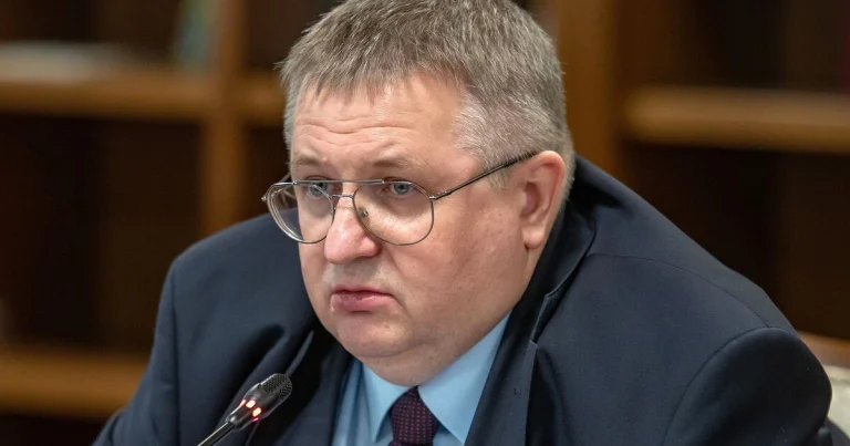 Overçuk: “Rusiya “Tramp marşrutu”nun yaradılmasında Ermənistanı dəstəkləyir”