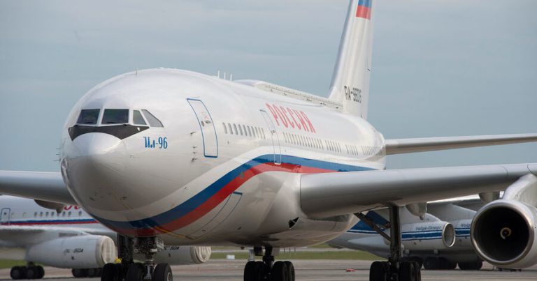 Ankoricə “Rossiya” xüsusi təyyarə dəstəsinin daha bir təyyarəsi yola düşüb