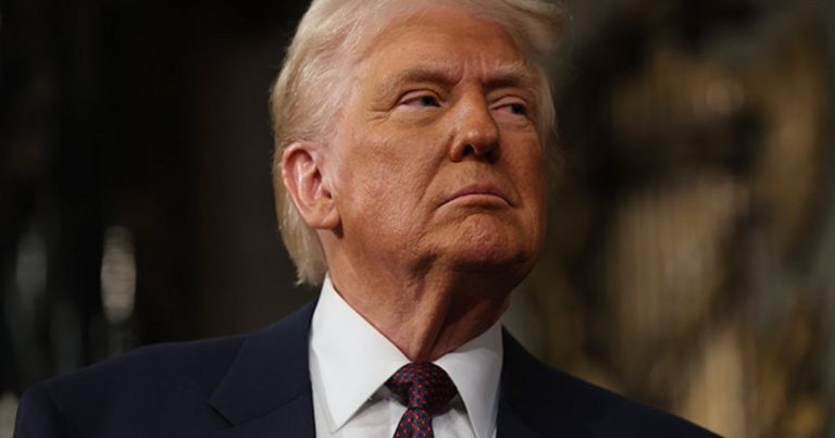 Tramp: Zelenski Krımdan və NATO üzvlüyündən imtina etməklə münaqişəyə son qoya bilər