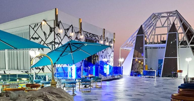 Bakıda məşhur restoranda parkinqə görə müştəridən 40 manat ödəniş alındı – FOTO