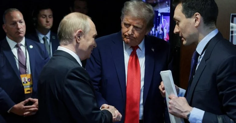 Tramp Putinin təqdim etdiyi sənəddən danışdı