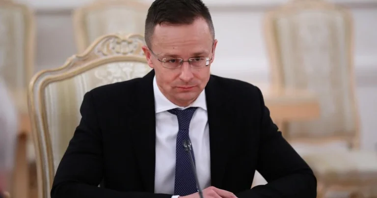 Macarıstan Ukraynaya enerji təchizatında problemlər barədə xəbərdarlıq etdi