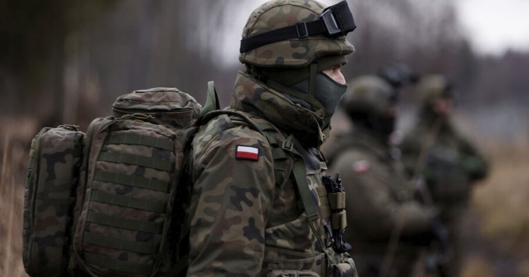 Polşa Ukraynaya hərbi qüvvə göndərməkdən imtina edib