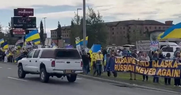 Alaskada Tramp-Putin görüşü öncəsi Ukraynaya dəstək mitinqi keçirilib