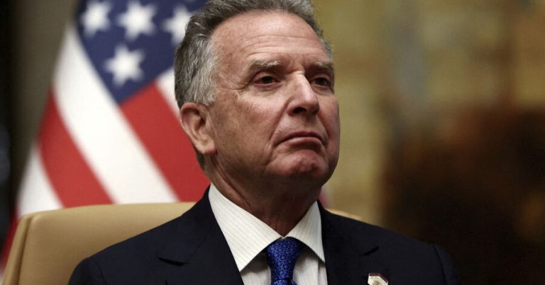 ABŞ nümayəndəsi Kremlin ərazisini tərk edib