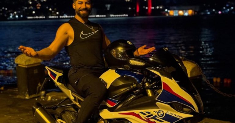 Türkiyəli fenomen qəzada öldü – FOTO