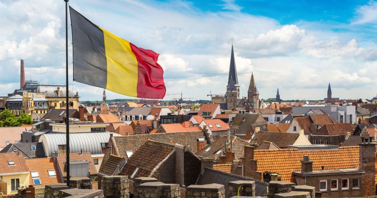 Belçika F-16 qırıcılarının Ukraynaya çatdırılma tarixini açıqlayıb