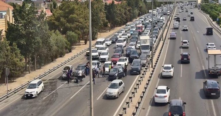Aeroport yolunda qəza olub, bir nəfər ölüb, iki nəfər xəsarət alıb – YENİLƏNDİ