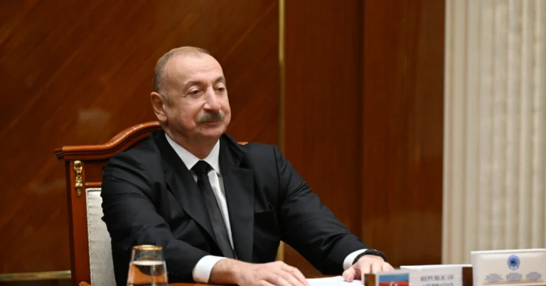 İlham Əliyev: “Bu gün Azərbaycan və Türkmənistan yeni üfüqlərə doğru birgə addımlayırlar”