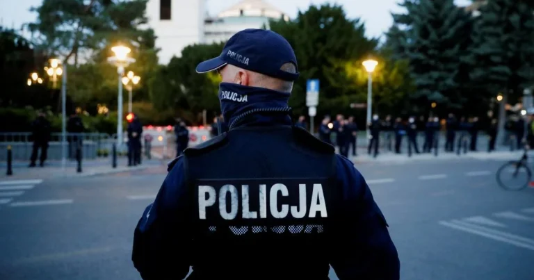 Polşa Varşavadakı konsert insidentindən sonra ukraynalıları ölkədən çıxarır