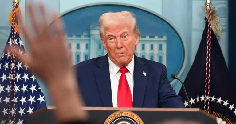 Tramp üçüncü dəfə prezidentliyə namizəd olub-olmayacağını açıqladı