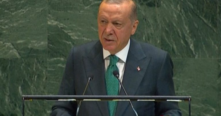 “Əziz qardaşım İlham Əliyevi təbrik edirəm”