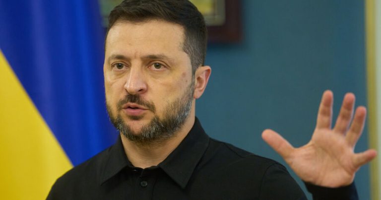 Zelenski Rusiyaya qarşı yeni sanksiyalar paketini elan etdi