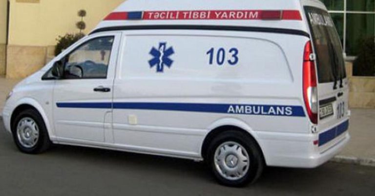 Ata və oğlu ağır qəzaya düşdü, biri öldü – FOTO