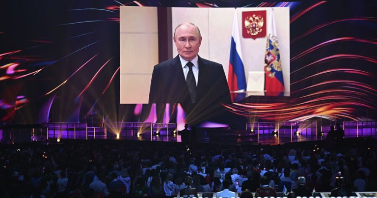 Putin süni intellekt musiqisi ilə müşayiət olunan nüvə reaktorunu nümayiş etdirdi