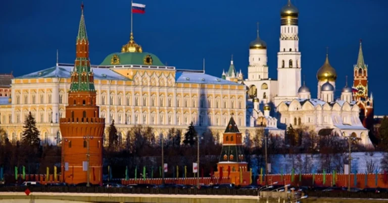 Postsovet məkanında GİZLİ SAVAŞ: Moskvanın köhnə taktikasının YENİ ÜZÜ