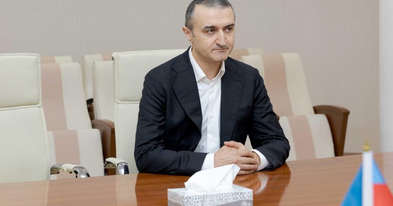 Həkim kimi adı siyahıda olmadı – Bu yola əl atdı – FOTOlar