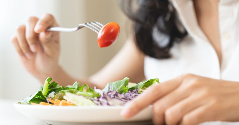 Az yeyirik, niyə arıqlaya bilmirik?- Həkim SƏBƏBLƏRİ AÇIQLADI