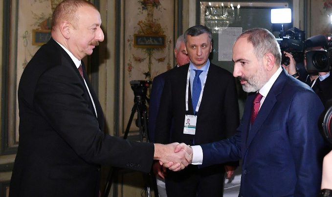 Kreml üçün strateji itki: Vaşinqton formatı Rusiyanın vasitəçi rolunu kölgədə qoyur