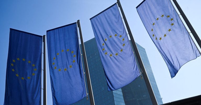 Avropa İttifaqı Rusiyaya qarşı sanksiyaların müddətini uzadıb