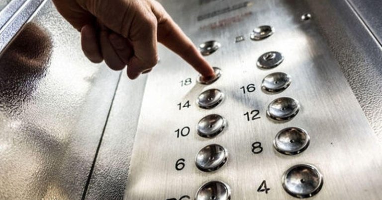 27 yaşlı qadın işə getmək üçün mindiyi liftdə öldü – FOTO