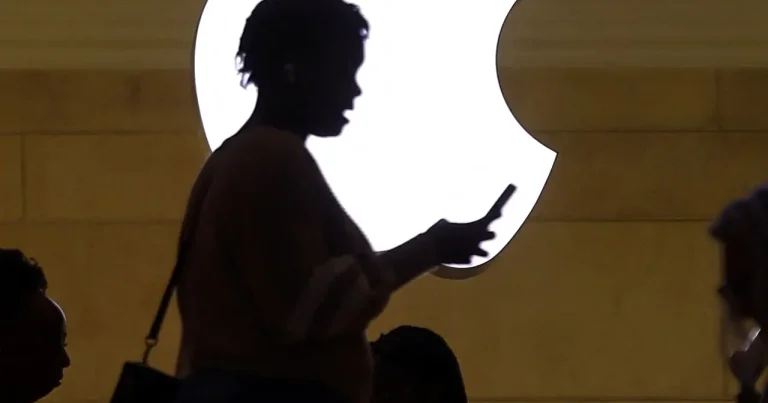 iPhone 17 rekord qiymətlərlə gəlir