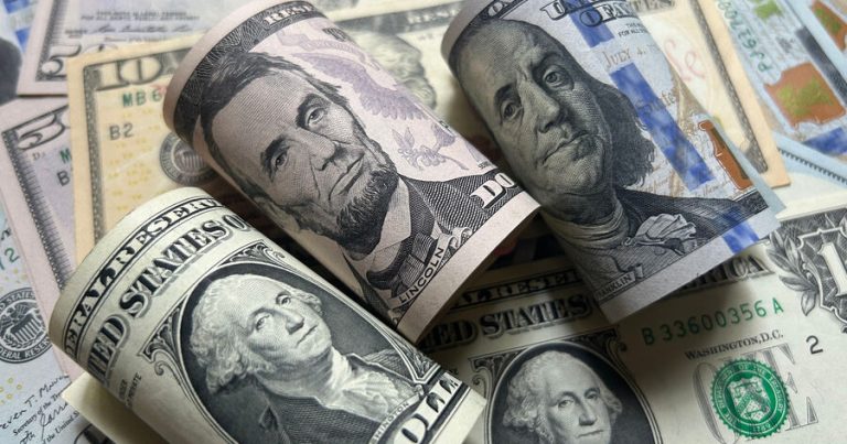 Ən varlı amerikalıların orta yaşı açıqlanıb