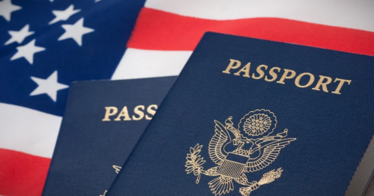 Tramp administrasiyası vətəndaşlıq məsələlərini çətinləşdirmək istəyir