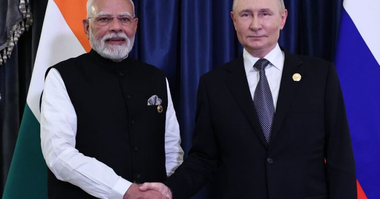 Modi Putinin Hindistana səfərini gözlədiyini təsdiqlədi