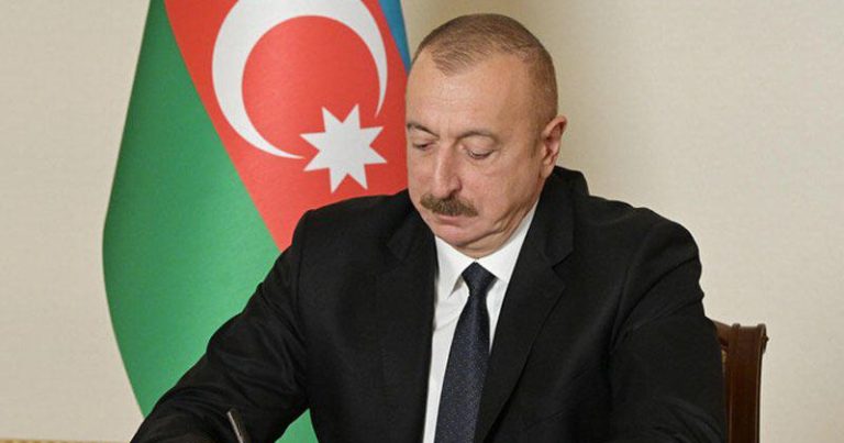 Prezident SƏRƏNCAM İMZALADI