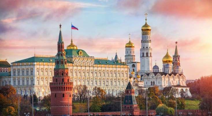 Cəmiyyətin mövqeyi dəyişdi: Azərbaycanda Rusiyaya münasibət niyə kəskinləşib?