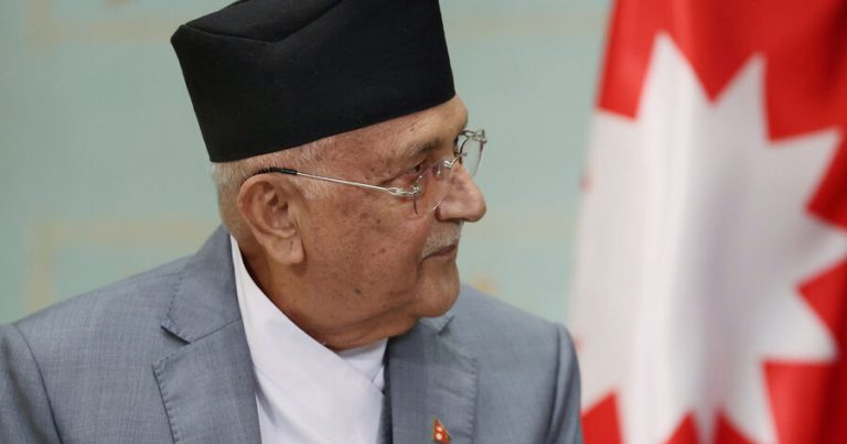 Napal Prezidenti baş nazirin istefasını qəbul etdi