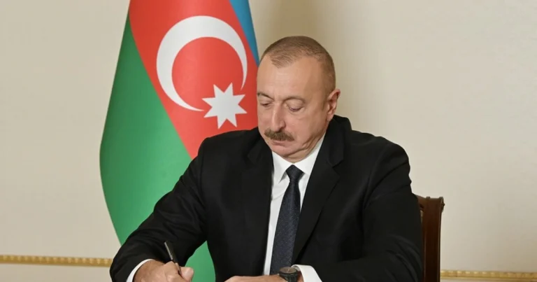 Prezident İlham Əliyev yol çəkilişi üçün iki milyon manat ayırdı