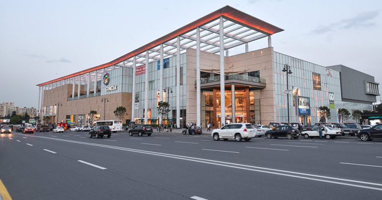 “Gənclik Mall”da həyəcan siqnalı işə düşüb