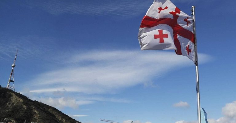 Böyük Britaniya Gürcüstan vasitəsilə Rusiyanı dəstəkləyənləri sanksiya siyahısına aldı