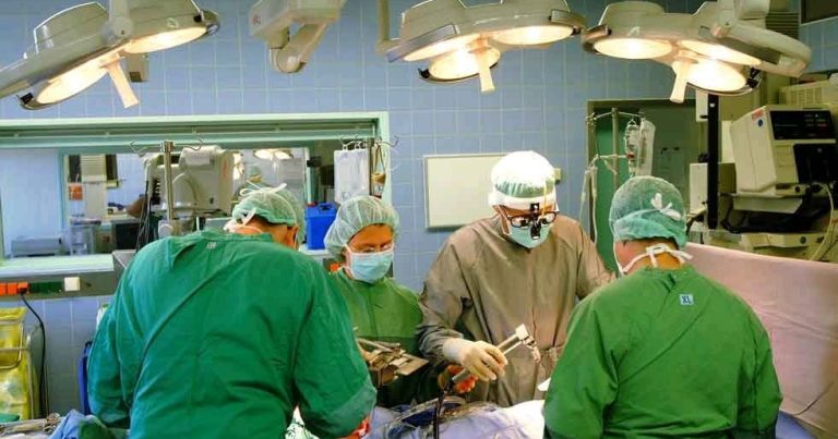 Mədəkiçiltmə əməliyyatı faciəyə səbəb oldu