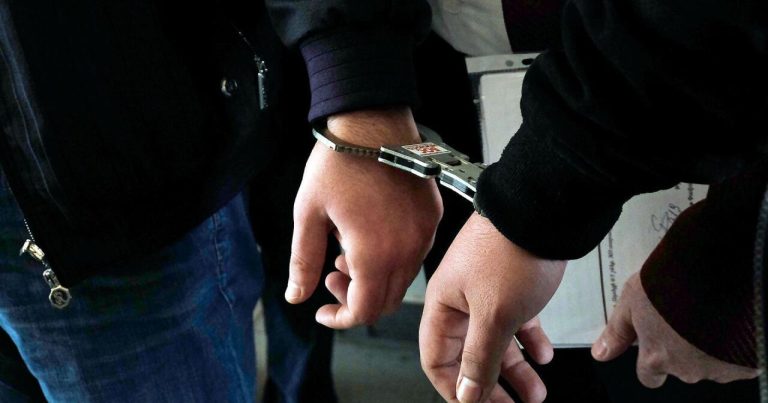 Küçədə söyüş söyən tiktoker HƏBS OLUNDU