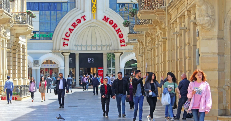 Bakı əhalisinin nəzərinə: İş vaxtları dəyişir, kimlərə təsir edəcək?