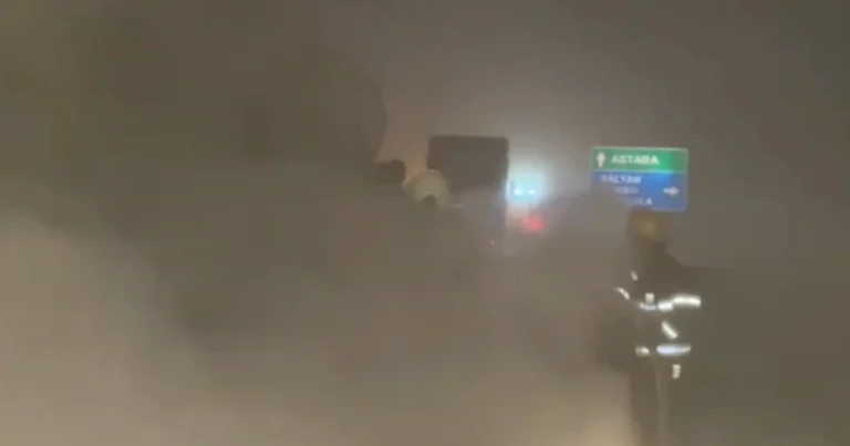 Ələt-Astara magistral avtomobil yolunda yük avtomobili yanıb Ələt-Astara magistral avtomobil yolunda yük avtomobili yanıb