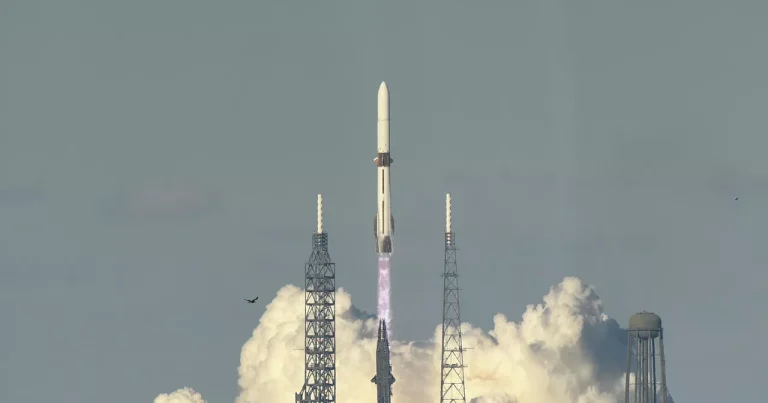 Mars missiyası üçün yeni “New Glenn” raketi kosmosa buraxılıb Mars missiyası üçün yeni “New Glenn” raketi kosmosa buraxılıb