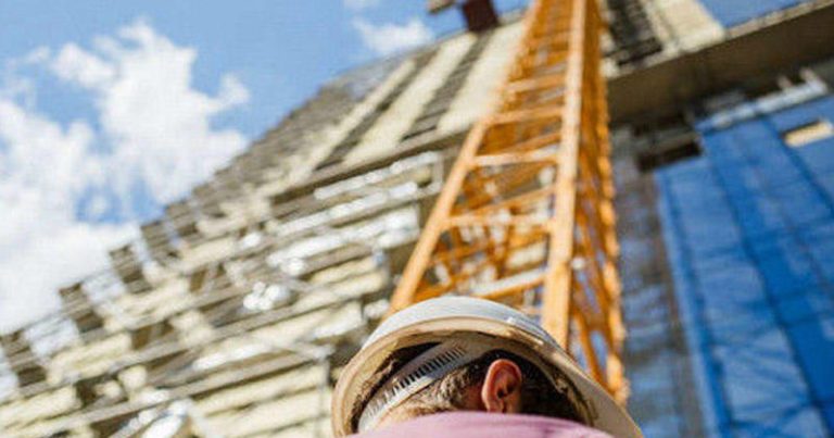 Bu binalar hər an çökə bilər: Cavabdeh kimdir? – AÇIQLAMA