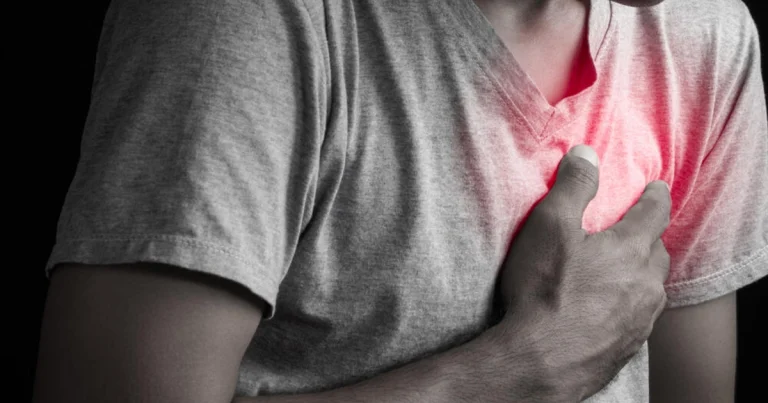 Çində istirahətsiz işləyən 32 yaşlı proqramçı öldü