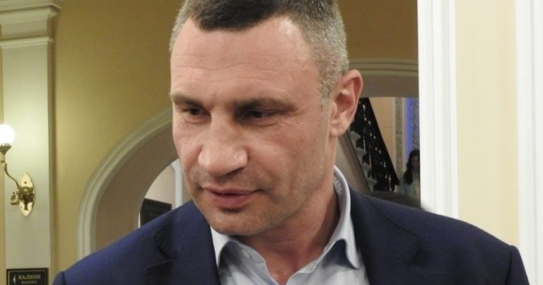 Vitali Kliçko Kiyev əhalisinə müraciət etdi: şəhəri tərk edin