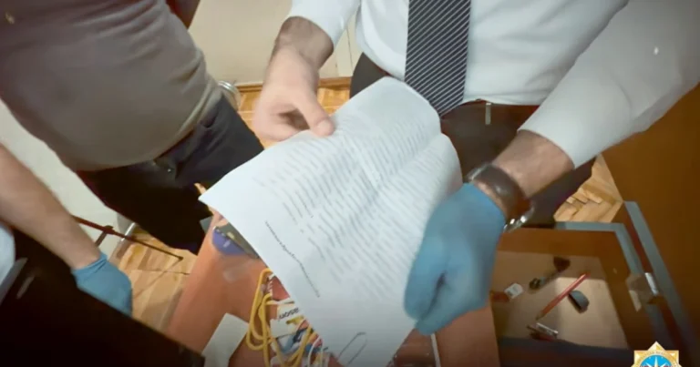 Ramiz Mehdiyevin dövlət çevrilişi üçün hazırladığı sənəd görün haradan tapıldı?