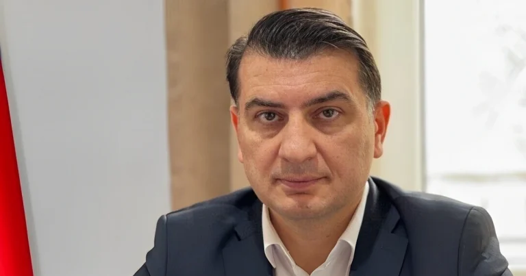 Prokuror Azər Qasımlıya ağır cəza istəyib