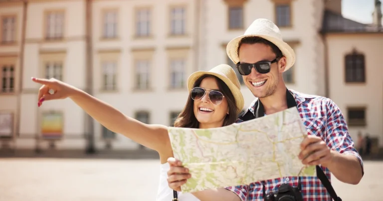 Keçən il Azərbaycana gələn və ölkədən xaricə gedənlərin sayı açıqlanıb