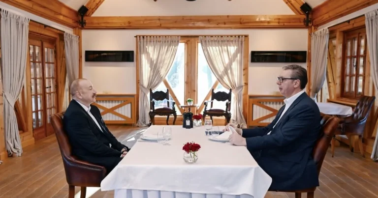 Azərbaycan və Serbiya prezidentləri qeyri-rəsmi səhər yeməyində iştirak ediblər